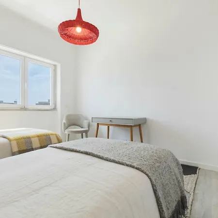 Luxurious Seaview In Estoril דירה